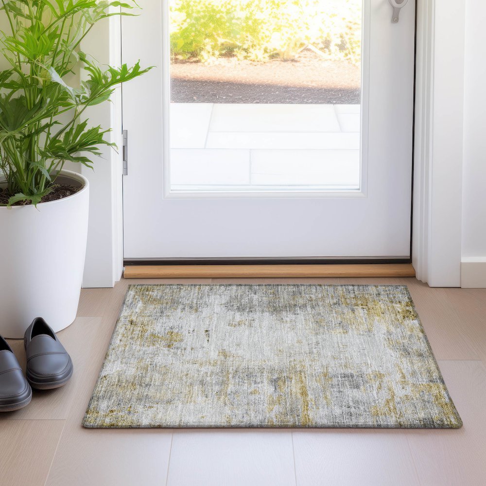 Luxury Washable Indoor/Outdoor Ravenna Taupe 1'8" x 2'6" Rug. Picture 5