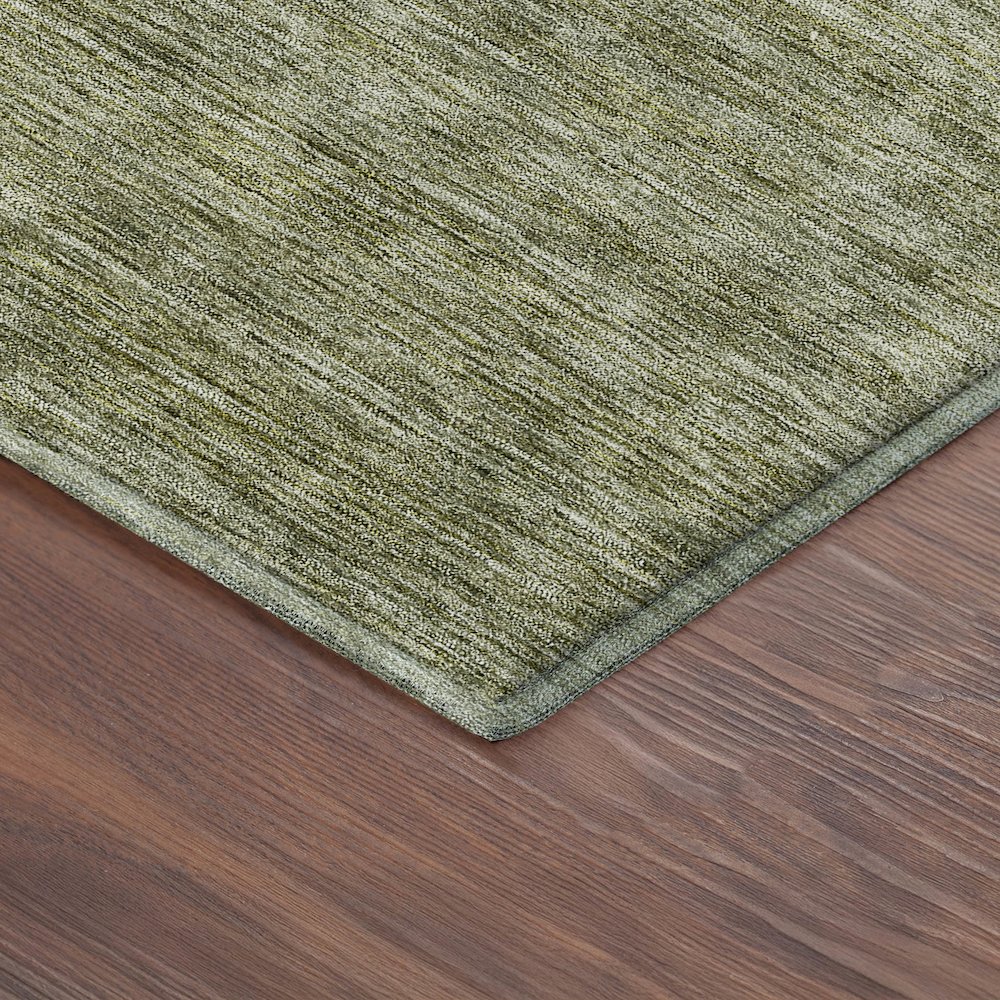 Luxury Washable Indoor/Outdoor Soft Essentials SE1 Green 1'8" x 2'6" Rug. Picture 2