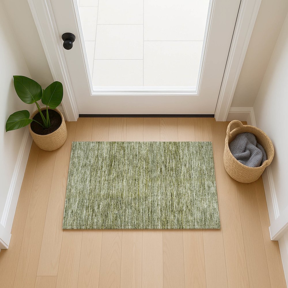 Luxury Washable Indoor/Outdoor Soft Essentials SE1 Green 1'8" x 2'6" Rug. Picture 5