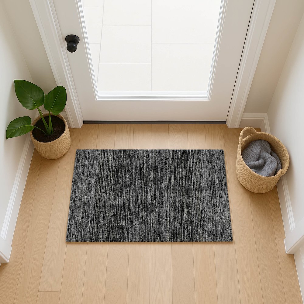 Luxury Washable Indoor/Outdoor Soft Essentials SE1 Gray 1'8" x 2'6" Rug. Picture 5