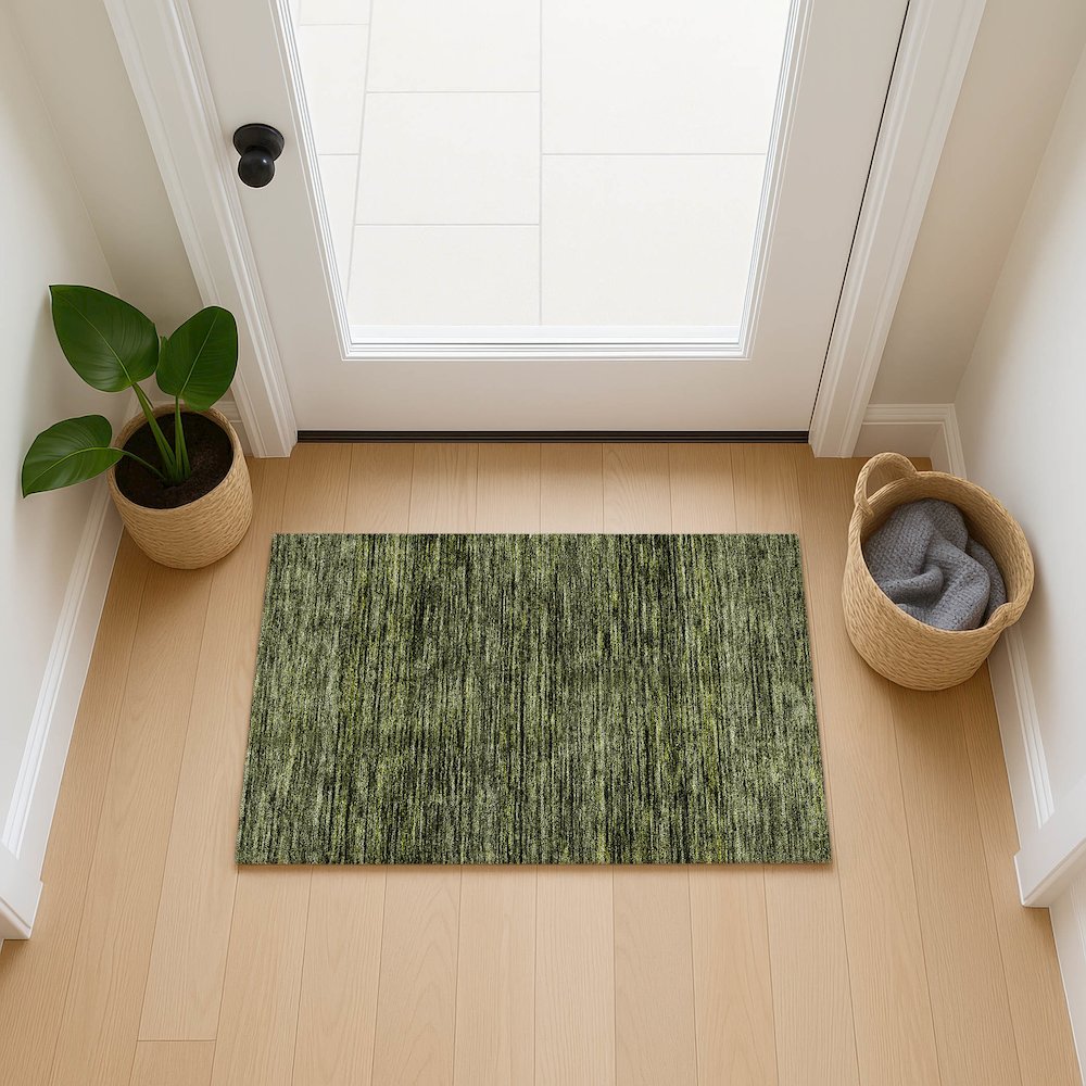 Luxury Washable Indoor/Outdoor Soft Essentials SE1 Green 1'8" x 2'6" Rug. Picture 5