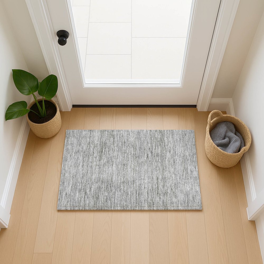 Luxury Washable Indoor/Outdoor Soft Essentials SE1 Gray 1'8" x 2'6" Rug. Picture 5