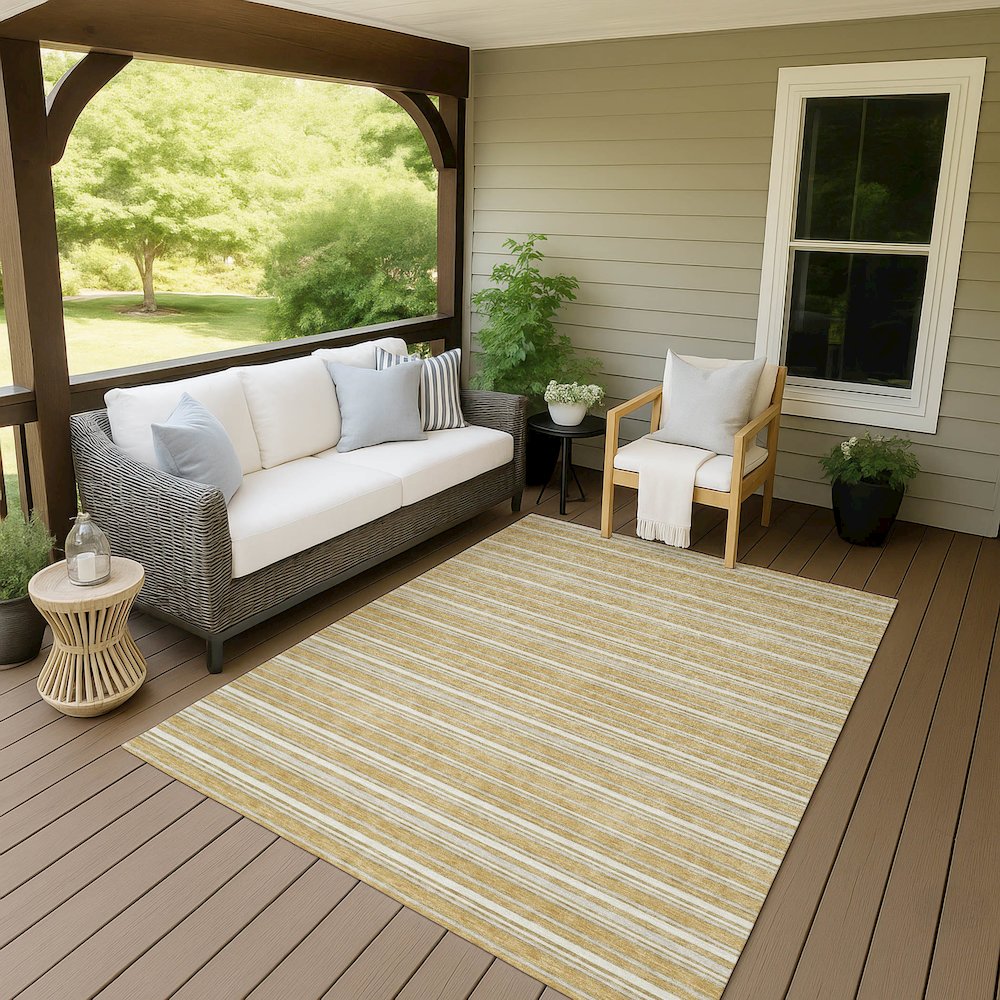Luxury Washable Indoor/Outdoor Soft Essentials SE2 Gold 1'8" x 2'6" Rug. Picture 6