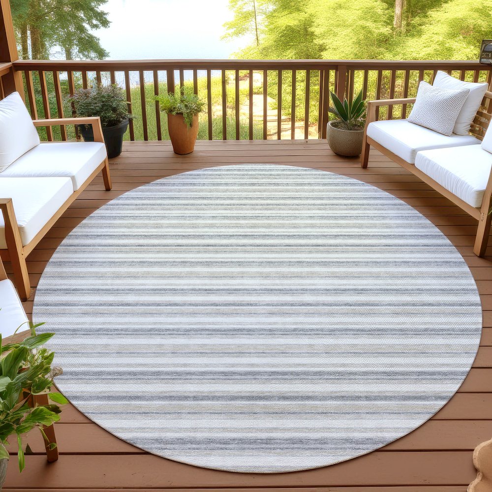 Luxury Washable Indoor/Outdoor Soft Essentials SE2 Gray 8' x 8' Rug. Picture 6