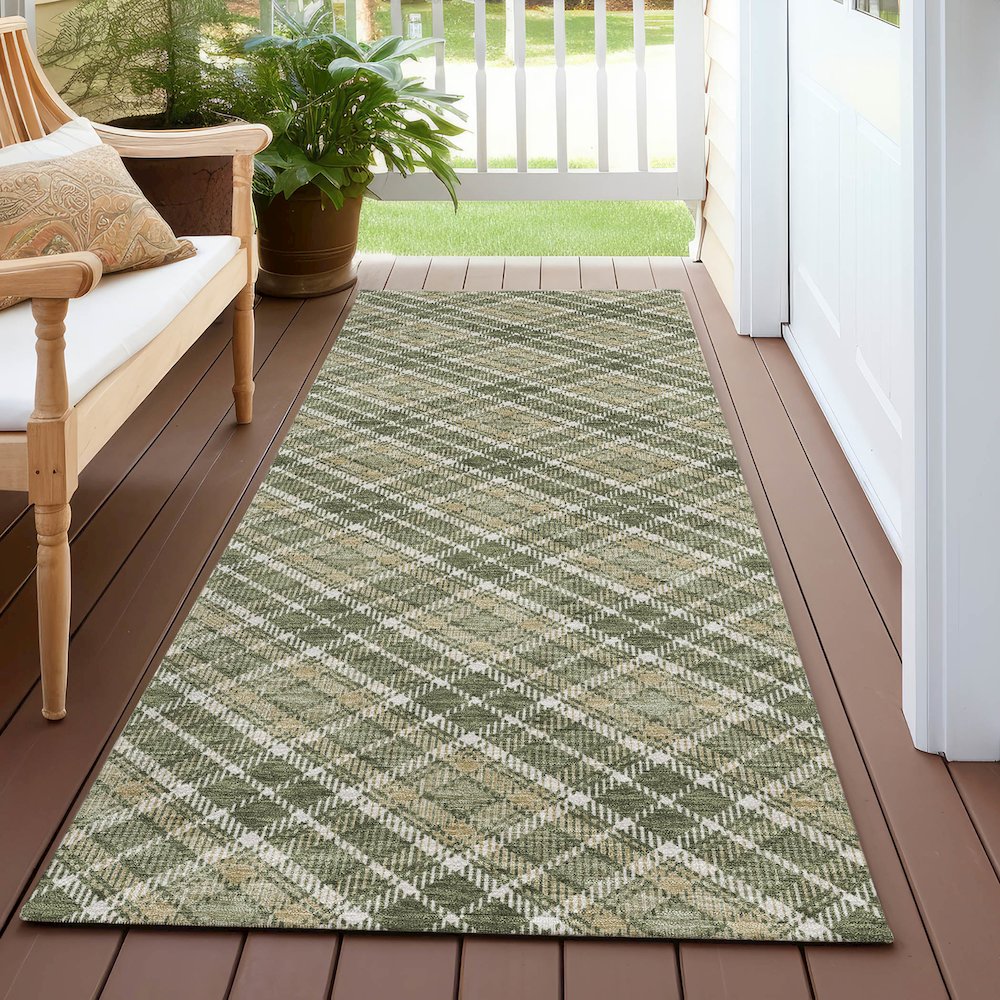 Luxury Washable Indoor/Outdoor Soft Essentials SE3 Green 2'3" x 7'6" Runner Rug. Picture 6