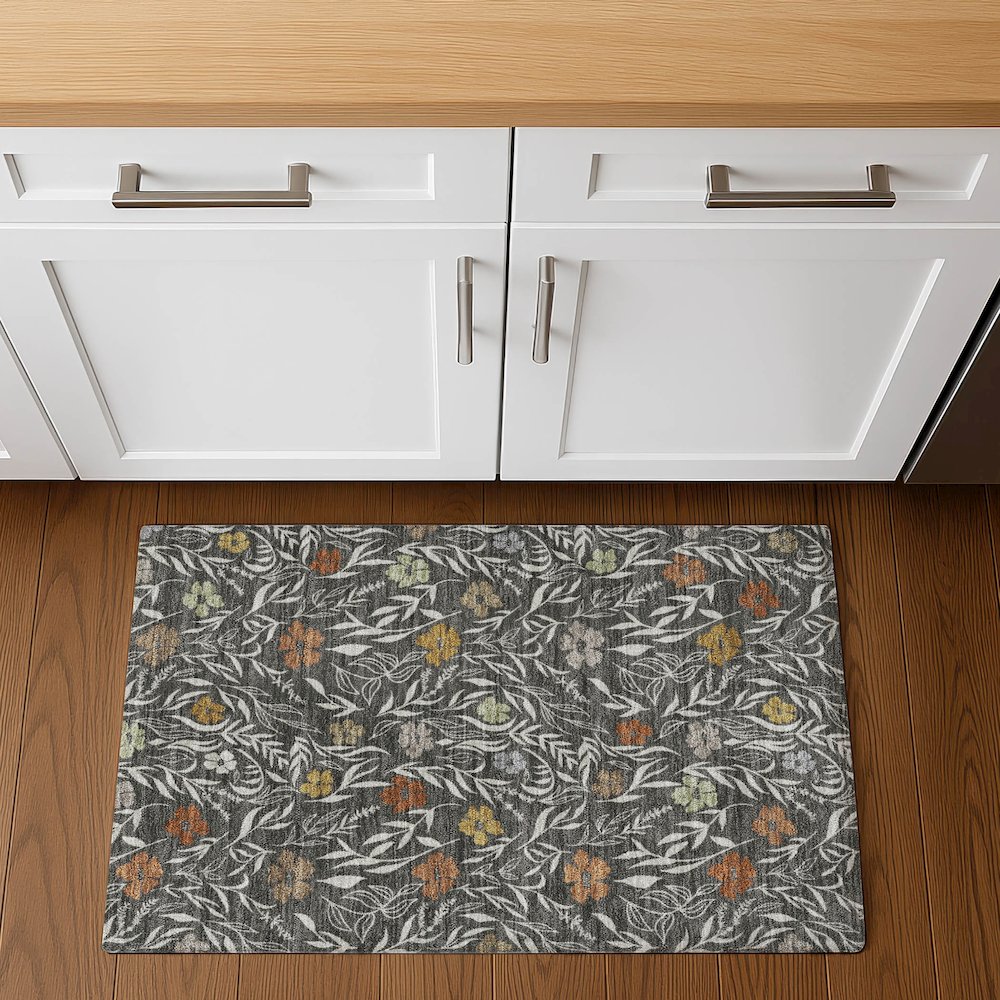 Luxury Washable Indoor/Outdoor Soft Essentials SE4 Gray 1'8" x 2'6" Rug. Picture 5