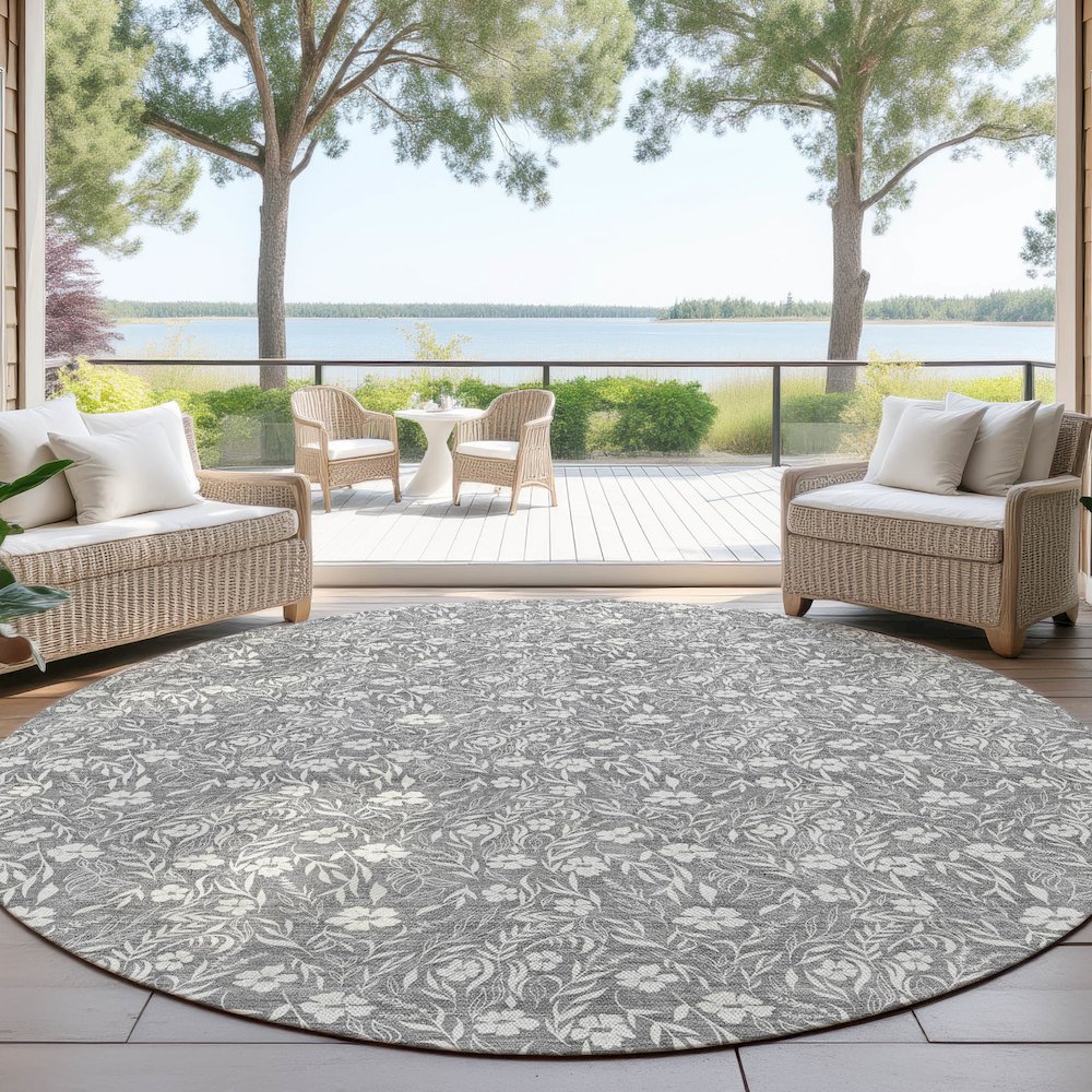 Luxury Washable Indoor/Outdoor Soft Essentials SE4 Gray 8' x 8' Rug. Picture 6