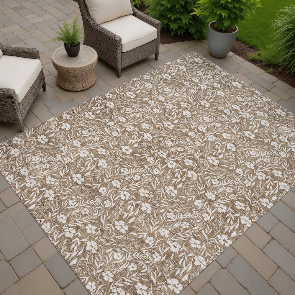 Luxury Washable Indoor/Outdoor Soft Essentials SE4 Brown 1'8" x 2'6" Rug. Picture 6