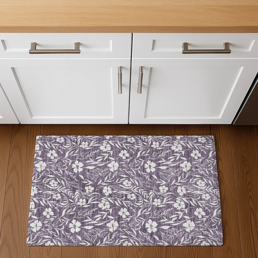 Luxury Washable Indoor/Outdoor Soft Essentials SE4 Purple 1'8" x 2'6" Rug. Picture 5