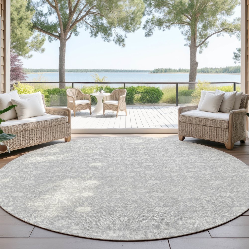 Luxury Washable Indoor/Outdoor Soft Essentials SE4 Gray 8' x 8' Rug. Picture 6