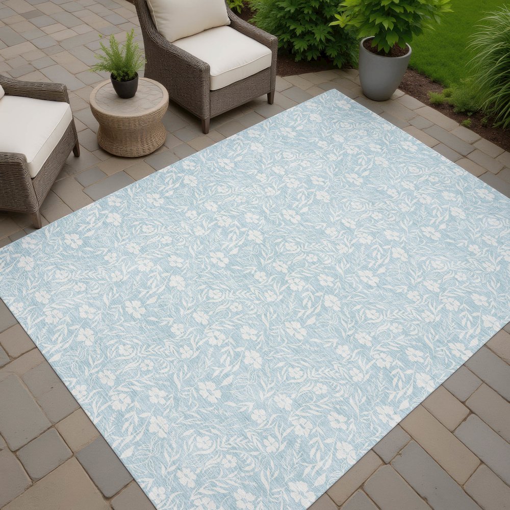 Luxury Washable Indoor/Outdoor Soft Essentials SE4 Blue 1'8" x 2'6" Rug. Picture 6
