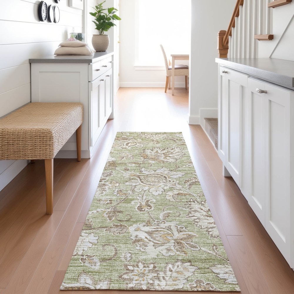 Indoor/Outdoor Silk Road Aloe 2'3" x 7'6" Runner Rug. Picture 5