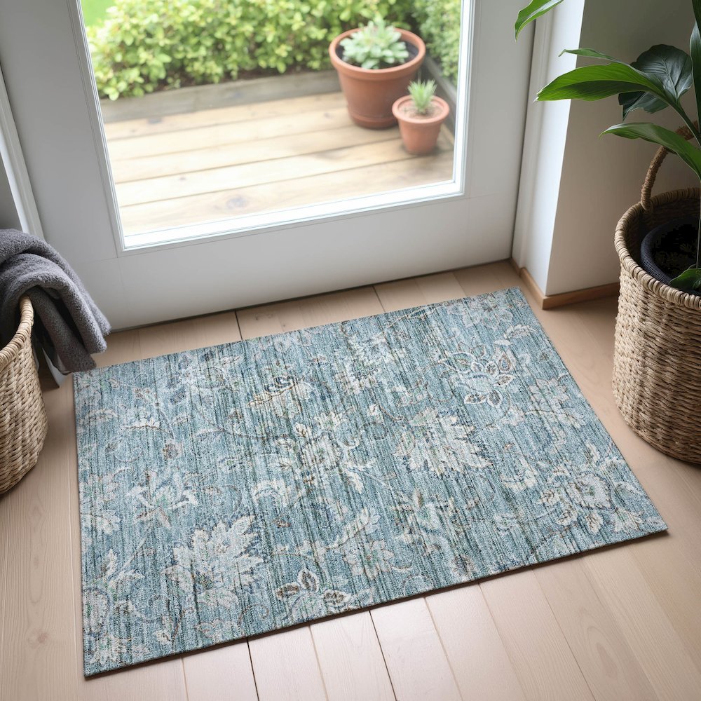 Indoor/Outdoor Silk Road Baltic 1'8" x 2'6" Rug. Picture 5