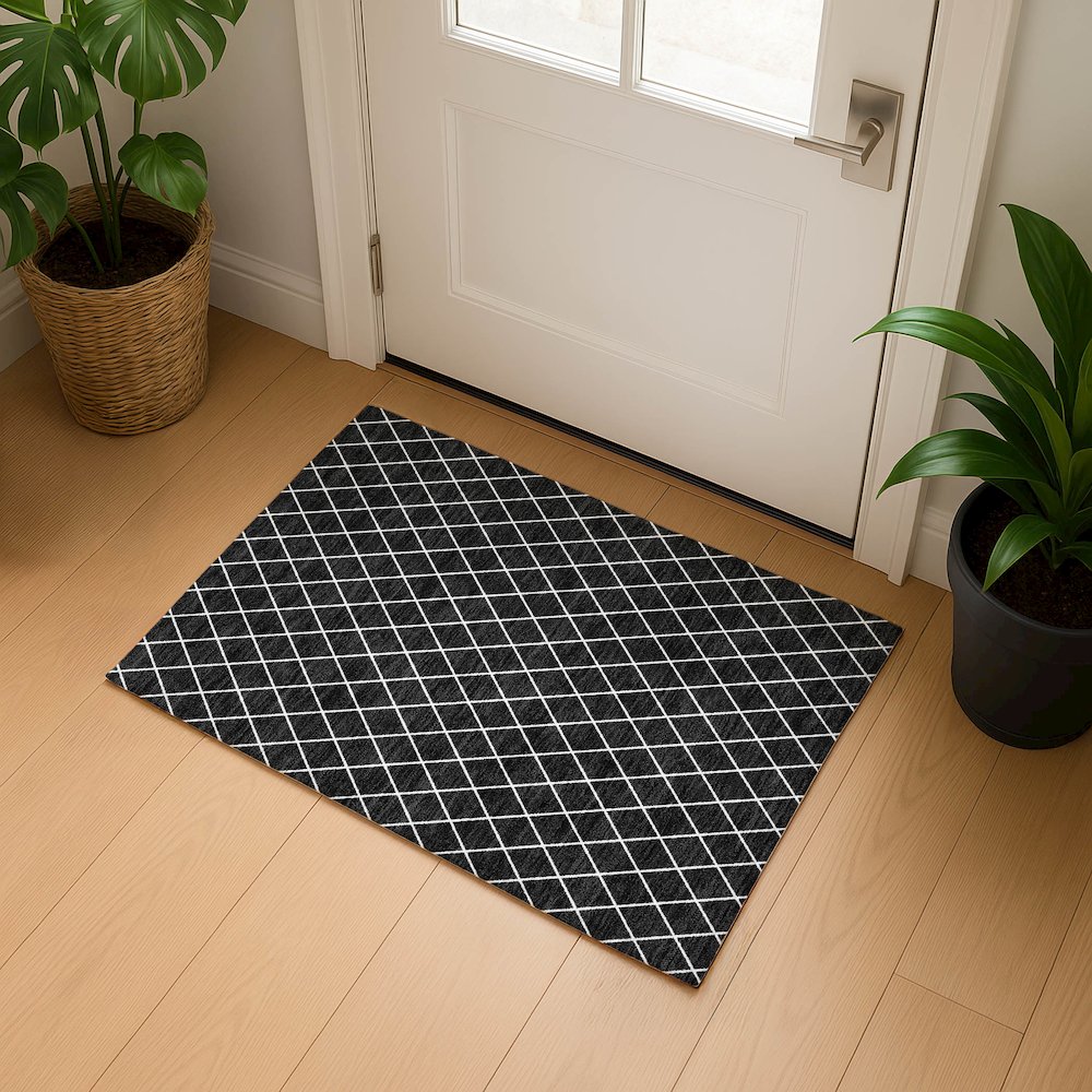 Luxury Washable Indoor/Outdoor The Reserve Black 1'8" x 2'6" Rug. Picture 5