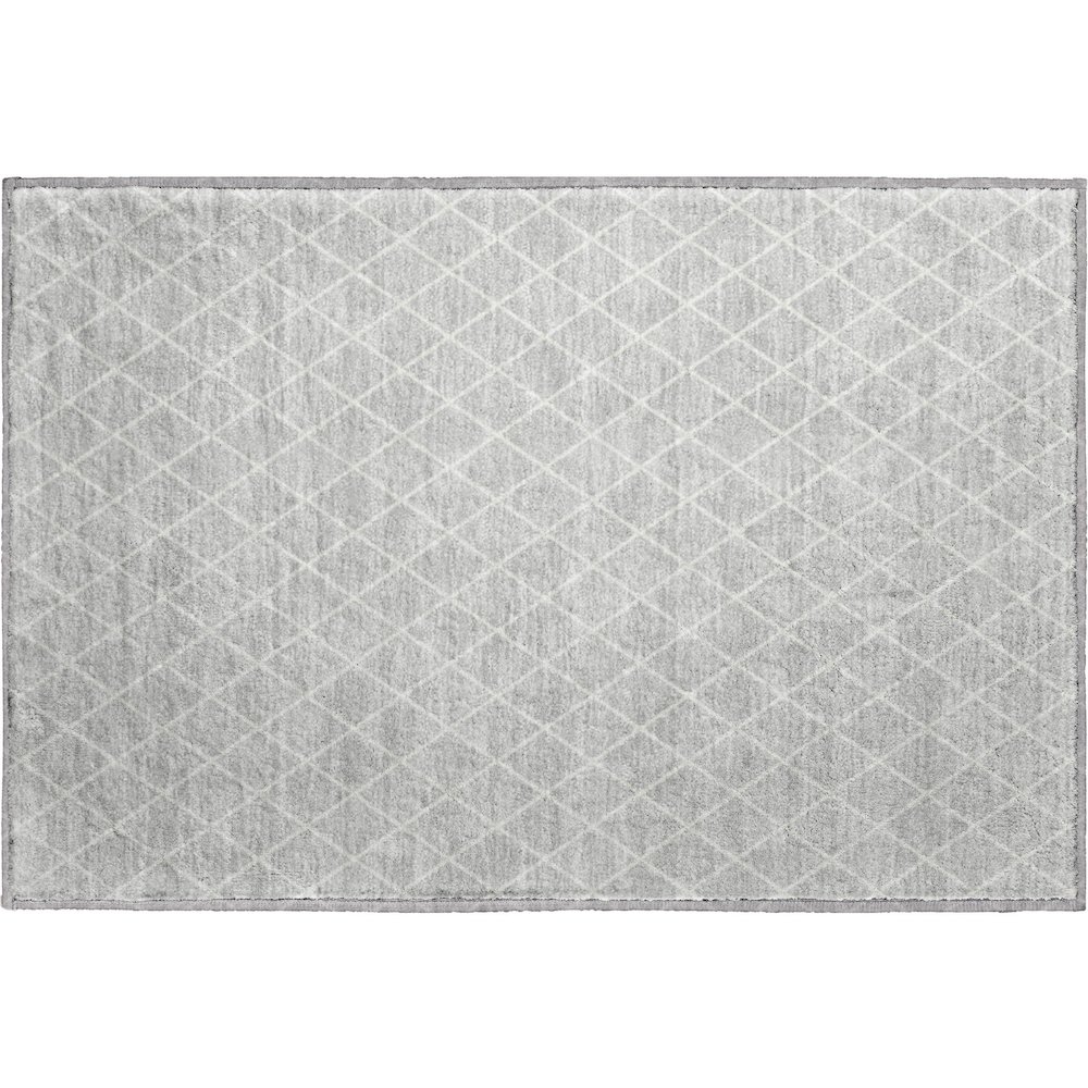 Luxury Washable Indoor/Outdoor The Reserve Silver 1'8" x 2'6" Rug. Picture 1