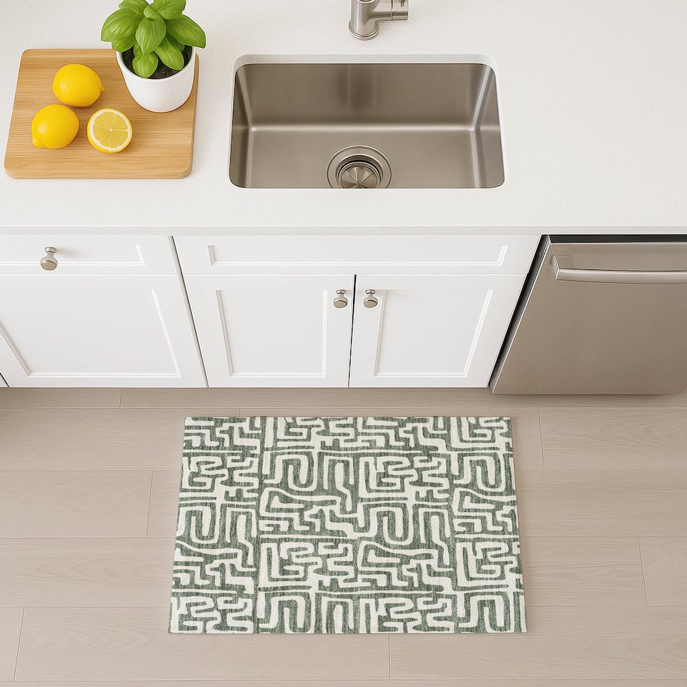 Luxury Washable Indoor/Outdoor The Reserve Basil 1'8" x 2'6" Rug. Picture 5