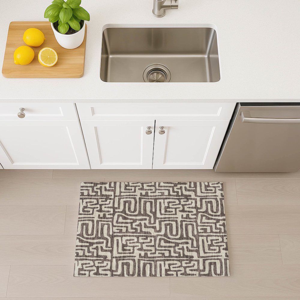 Luxury Washable Indoor/Outdoor The Reserve Chocolate 1'8" x 2'6" Rug. Picture 5
