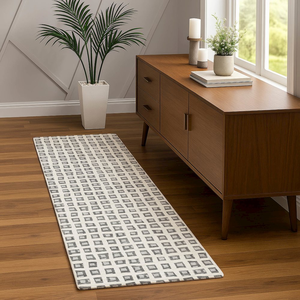 Luxury Washable Indoor/Outdoor The Reserve Gray 2'3" x 7'6" Runner Rug. Picture 5