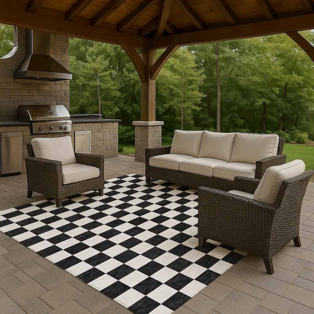 Luxury Washable Indoor/Outdoor The Reserve Black 2'6" x 3'10" Rug. Picture 7