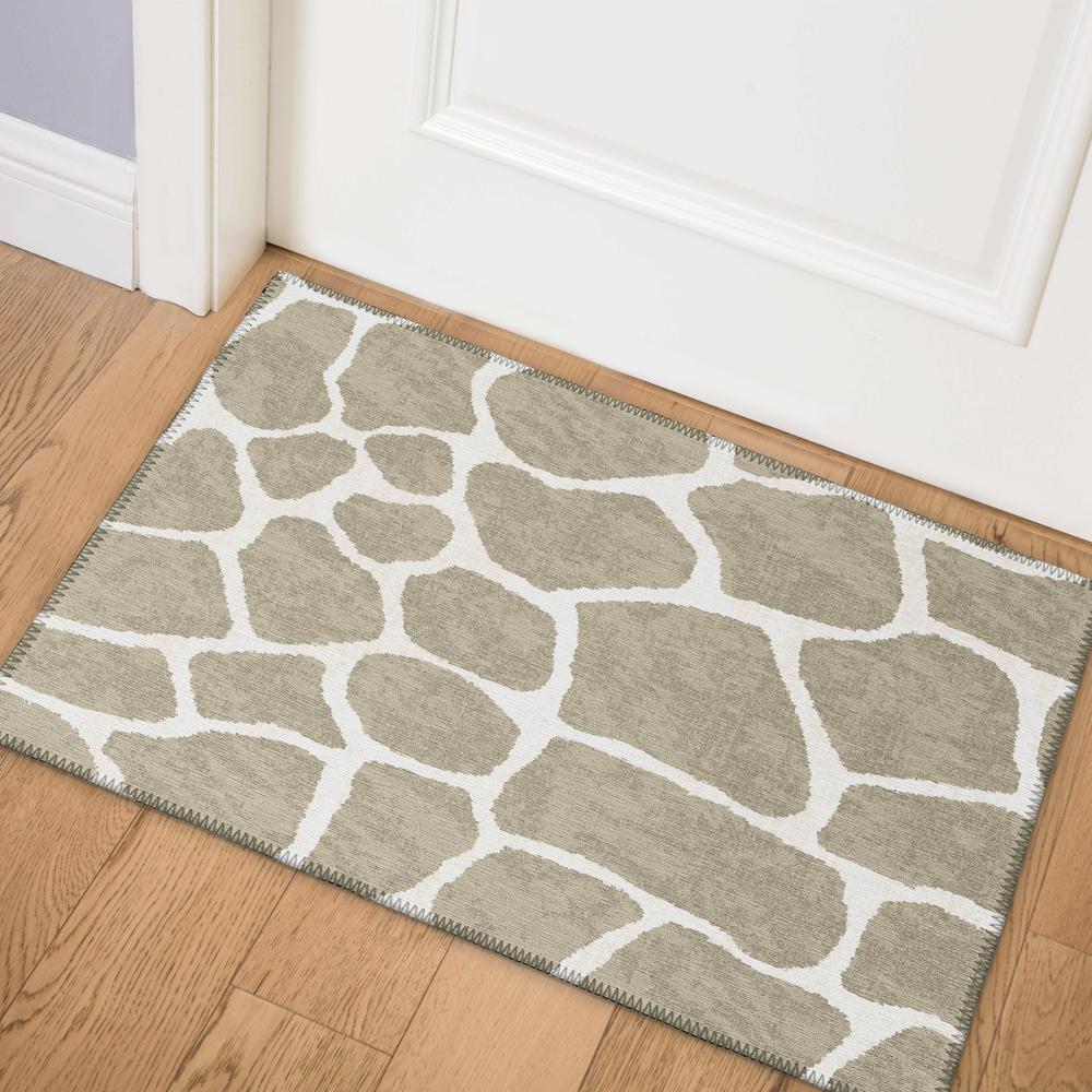 Safari Taupe Animal Animal Print 1'8" x 2'6" Accent Rug Taupe ASF34. Picture 1