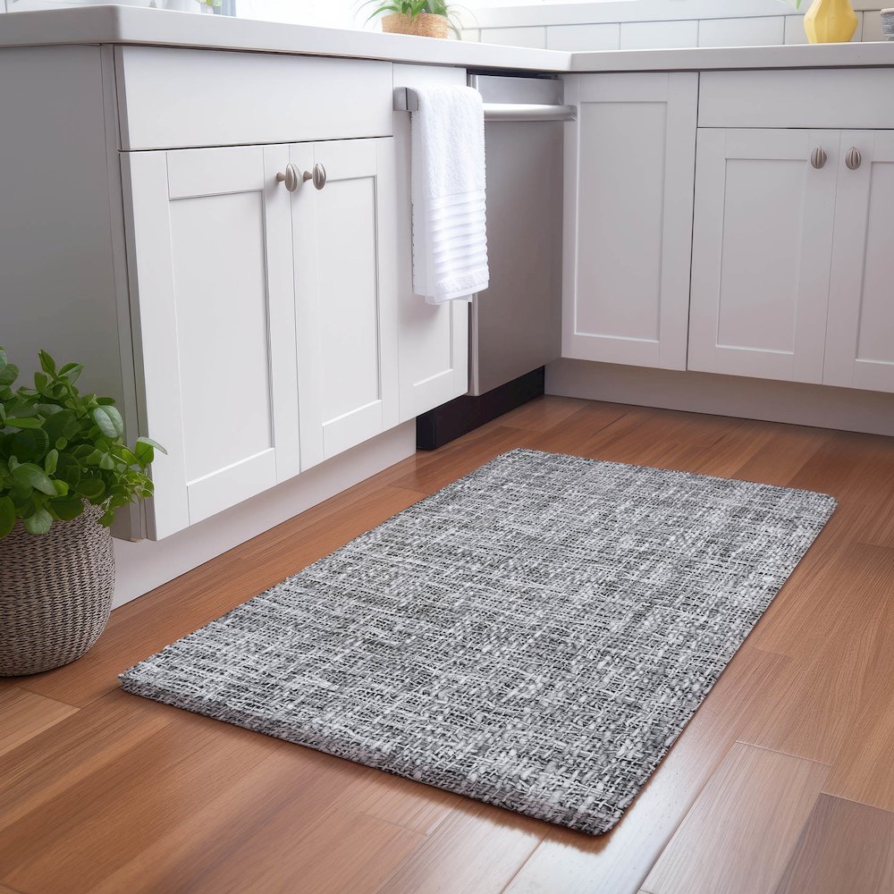 Luxury Washable Voyage VY1 Gray 1'8" x 2'6" Rug. Picture 5