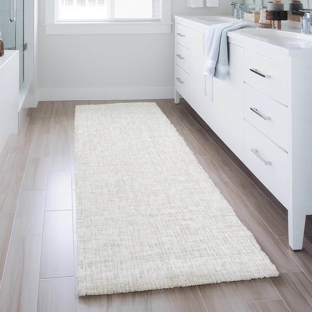 Luxury Washable Voyage VY1 Ivory 2'3" x 7'6" Runner Rug. Picture 5