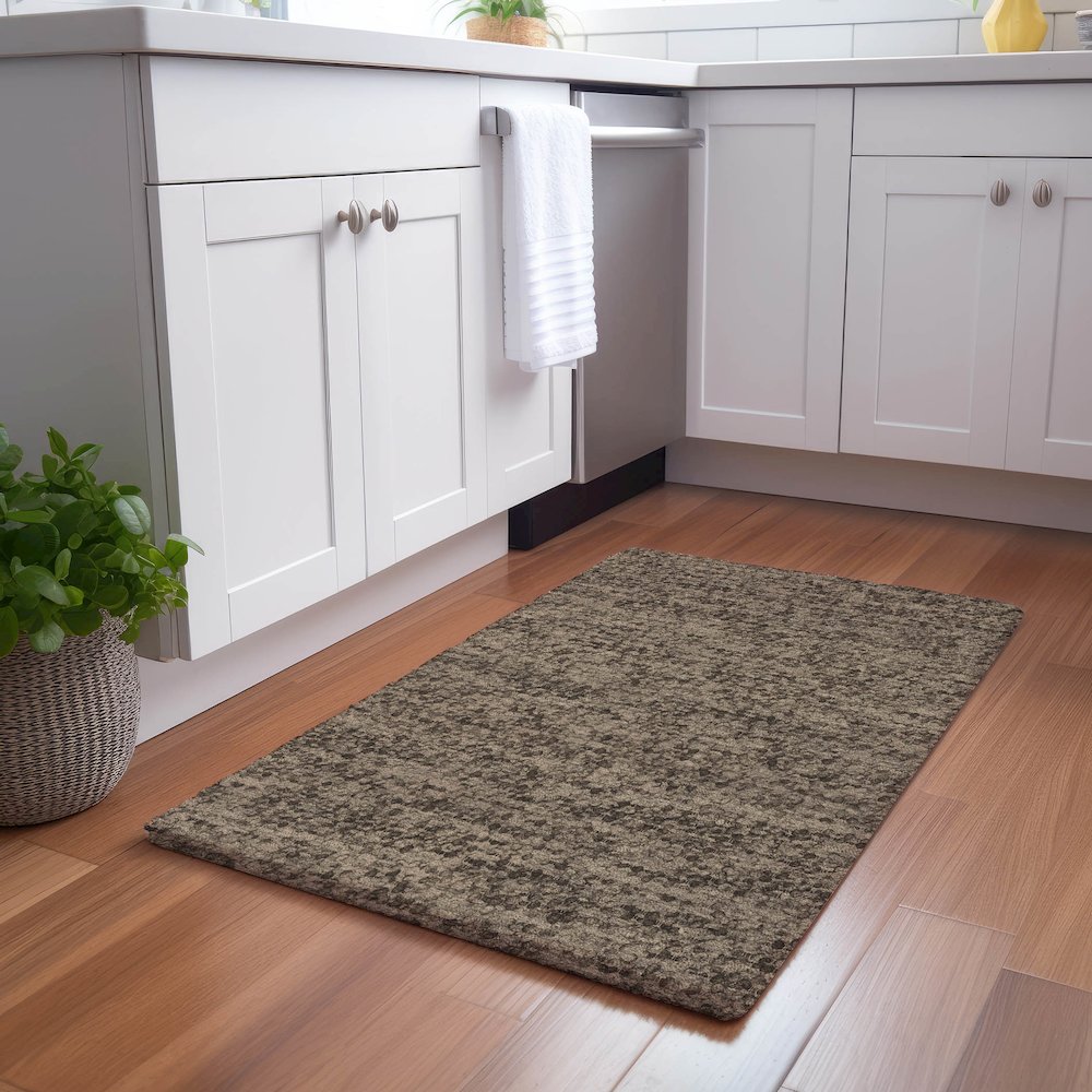 Luxury Washable Voyage VY2 Brown 1'8" x 2'6" Rug. Picture 5