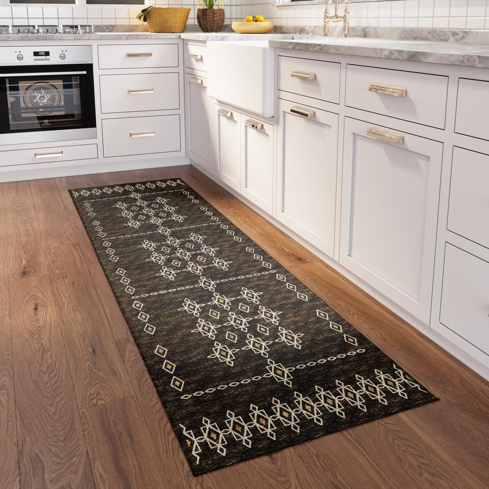 Yuma Brown Transitional Southwest 2'3" x 7'6" Runner Rug Brown AYU33. Picture 1