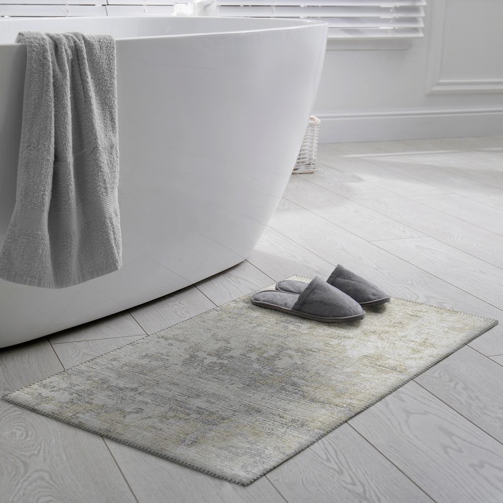 Indoor/Outdoor Accord AAC35 Ivory Washable 1'8" x 2'6" Rug. Picture 2