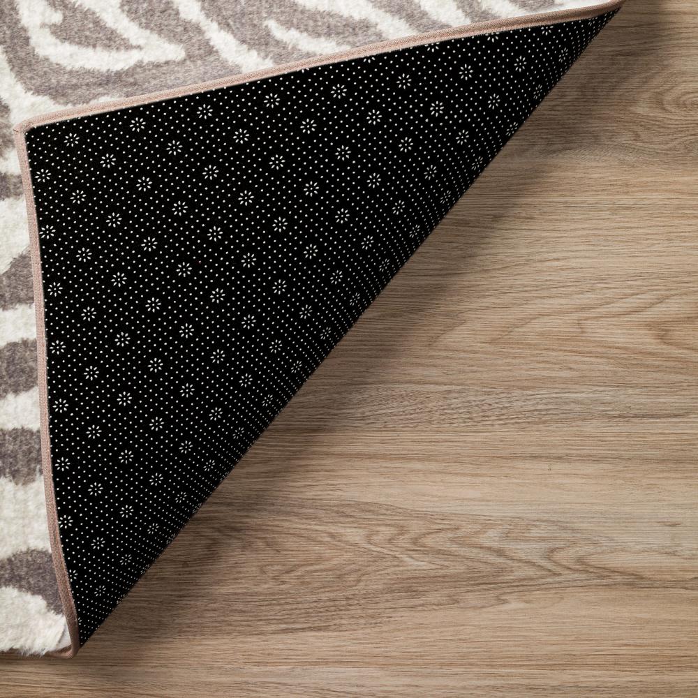 Akina AK1 Mocha 1'8" x 2'6" Rug. Picture 5