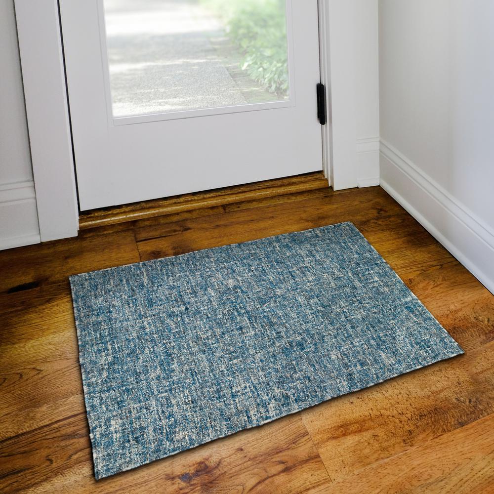 Mateo ME1 Denim 2' x 3' Rug. Picture 2