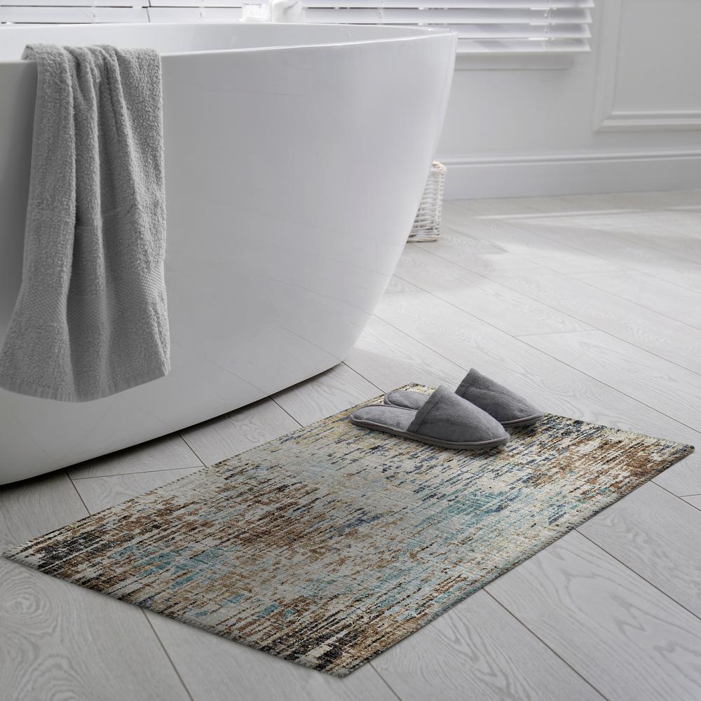 Indoor/Outdoor Accord AAC31 Moody Washable 1'8" x 2'6" Rug. Picture 2