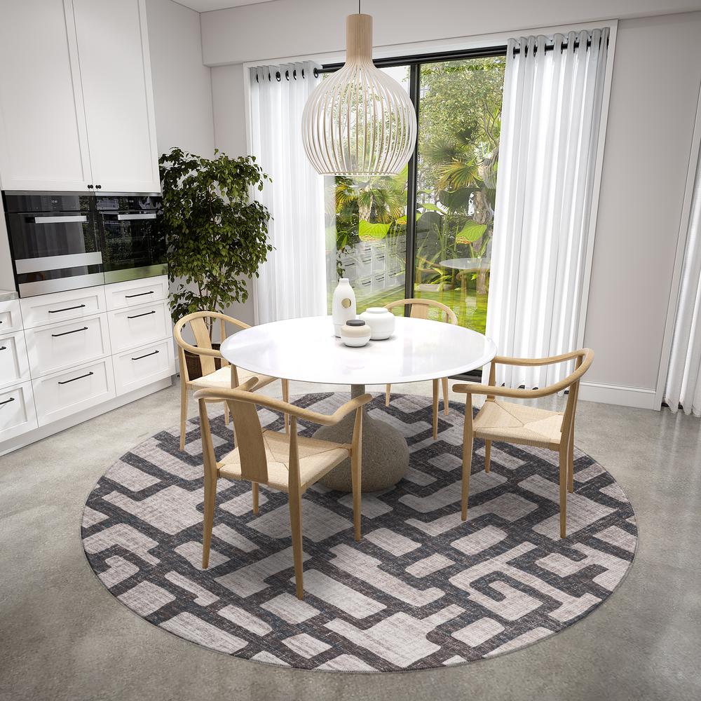 Yuma Gray Contemporary Geometric 8' x 8' Area Rug Gray AYU34. Picture 1