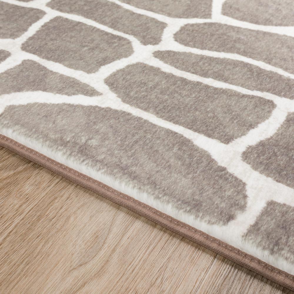 Akina AK4 Stone 1'8" x 2'6" Rug. Picture 6