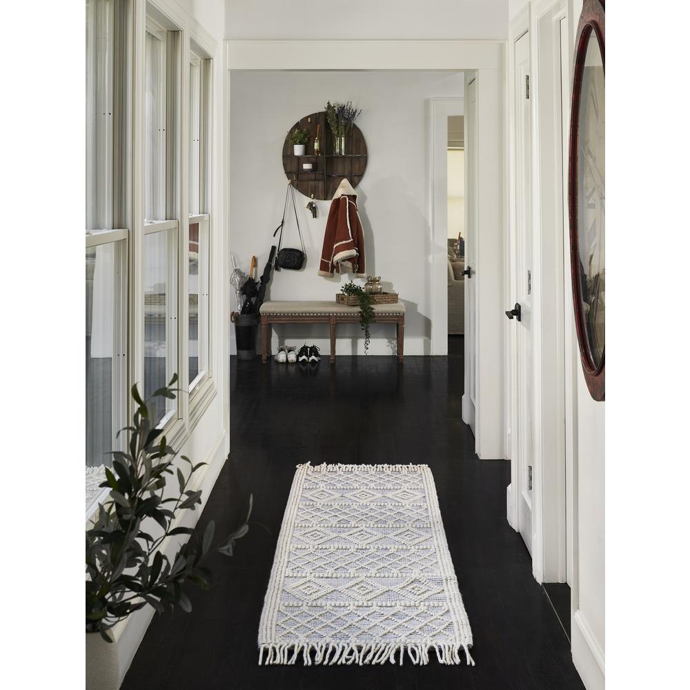 Contemporary Rectangle Area Rug, Blue, 2' X 3'. Picture 3
