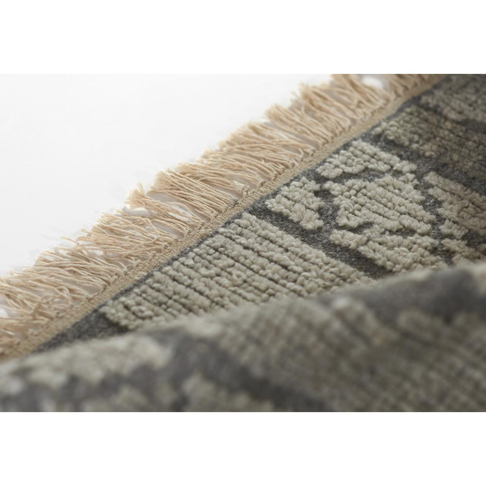 Traditional Rectangle Area Rug, Grey, 2' X 3'. Picture 9