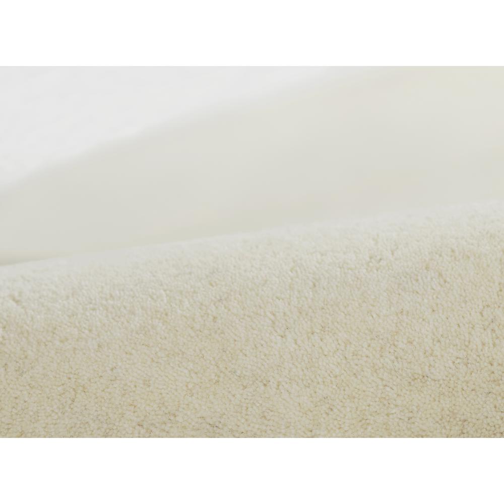 Contemporary Rectangle Area Rug, Ivory, 5' X 8'. Picture 4