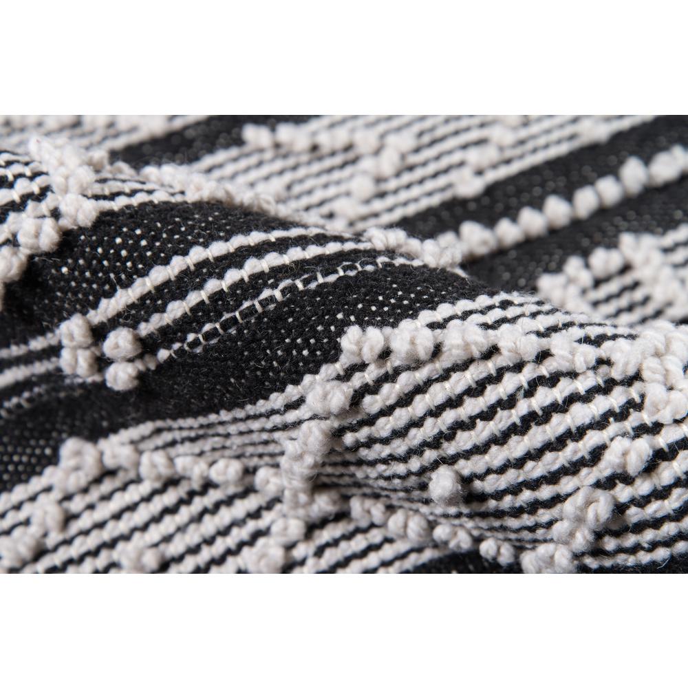 Contemporary Rectangle Area Rug, Black, 3'9" X 5'9". Picture 4