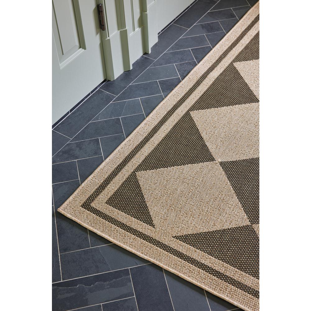 Contemporary Runner Area Rug, Black, 2'7" X 7'6" Runner. Picture 12
