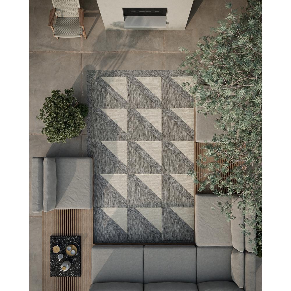 Contemporary Rectangle Area Rug, Grey, 3'11" X 5'7". Picture 10
