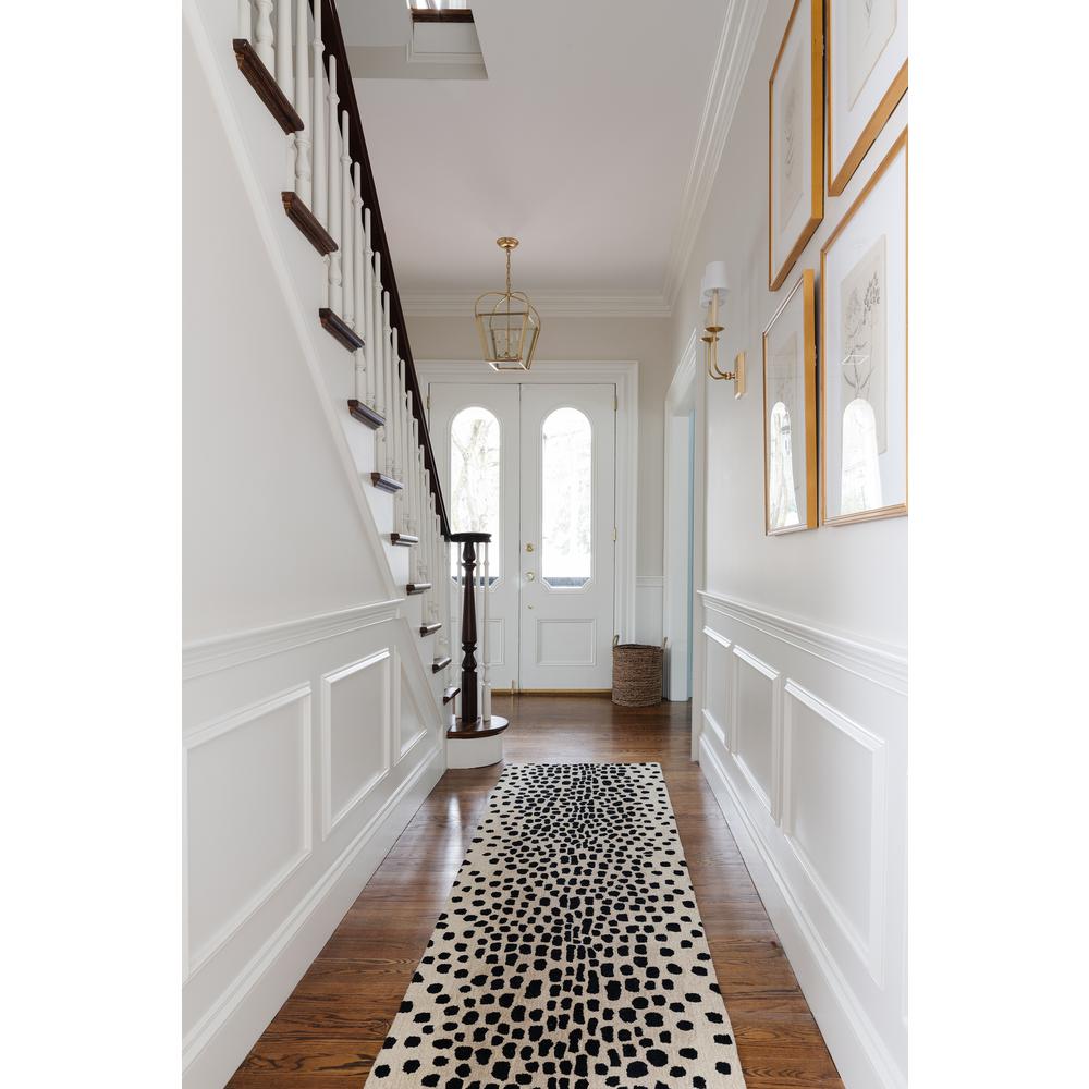 Contemporary Runner Area Rug, Beige, 2'6" X 8' Runner. Picture 11