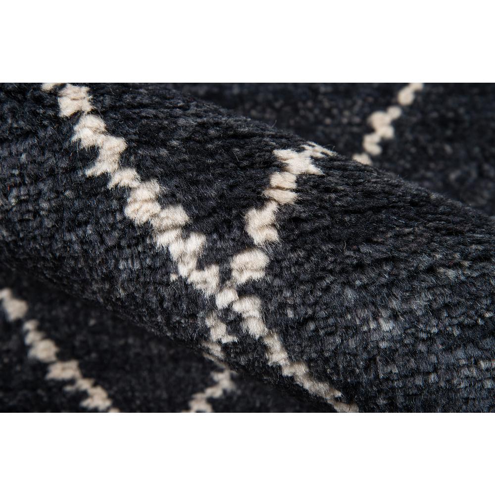Transitional Rectangle Area Rug, Charcoal, 3'6" X 5'6". Picture 4