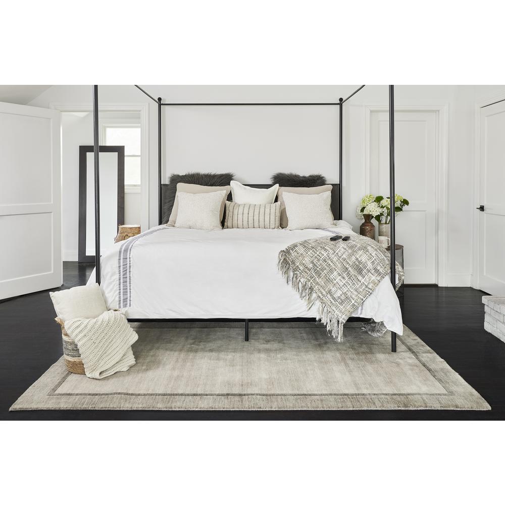 Contemporary Rectangle Area Rug, Grey, 5' X 8'. Picture 5
