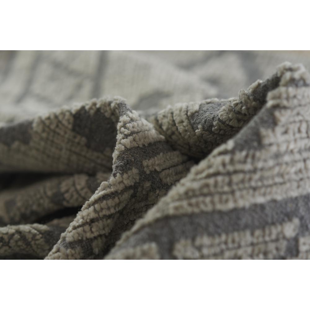 Traditional Runner Area Rug, Grey, 2'3" X 8' Runner. Picture 7