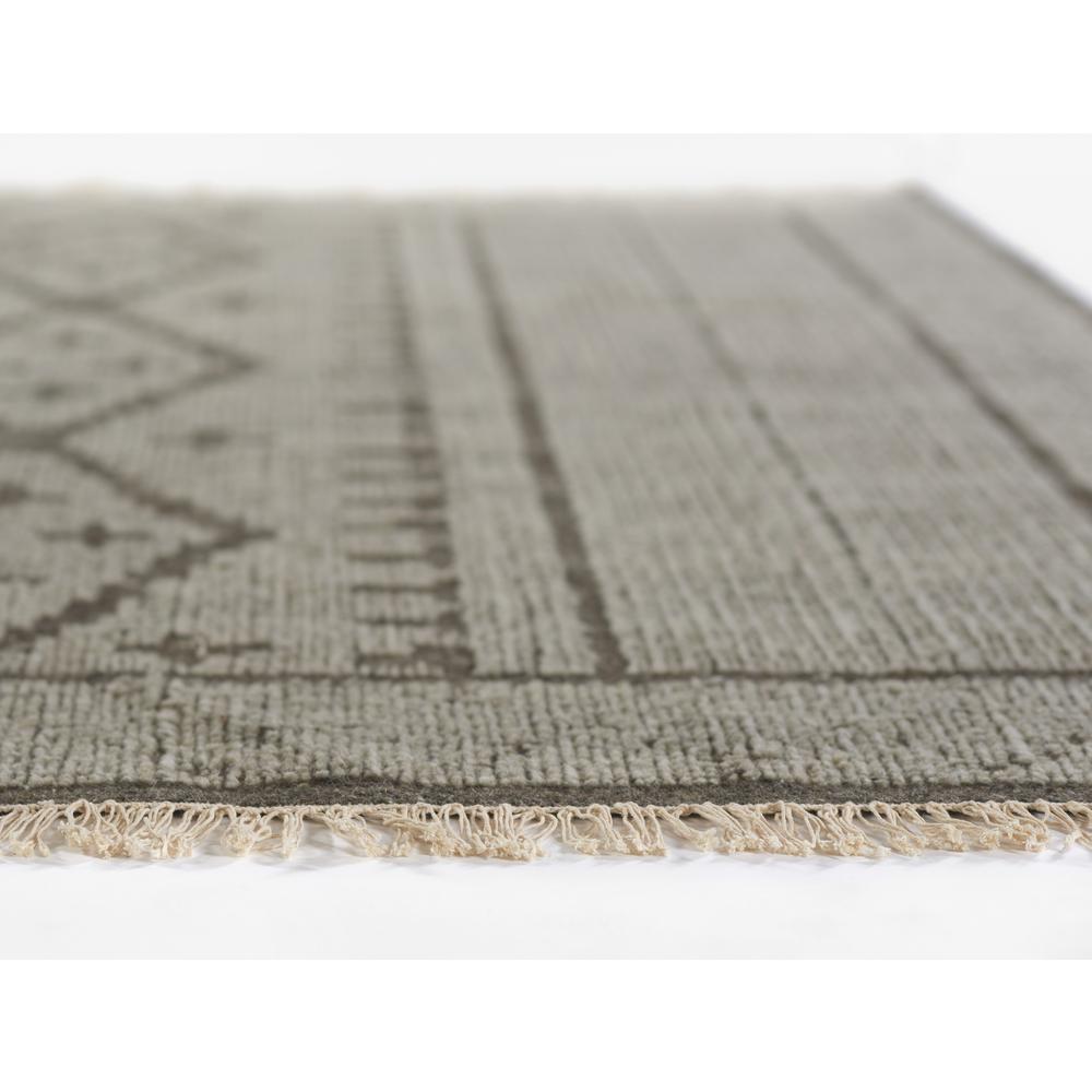 Traditional Runner Area Rug, Natural, 2'3" X 8' Runner. Picture 3