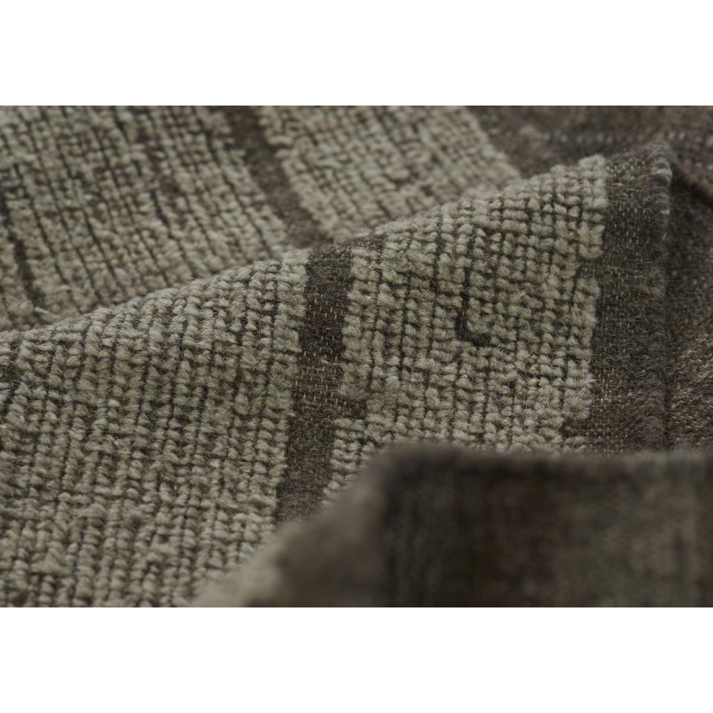Traditional Runner Area Rug, Natural, 2'3" X 8' Runner. Picture 7