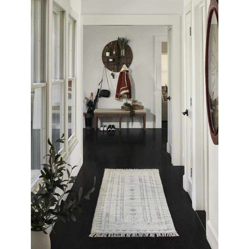 Traditional Runner Area Rug, Ivory, 2'3" X 8' Runner. Picture 10