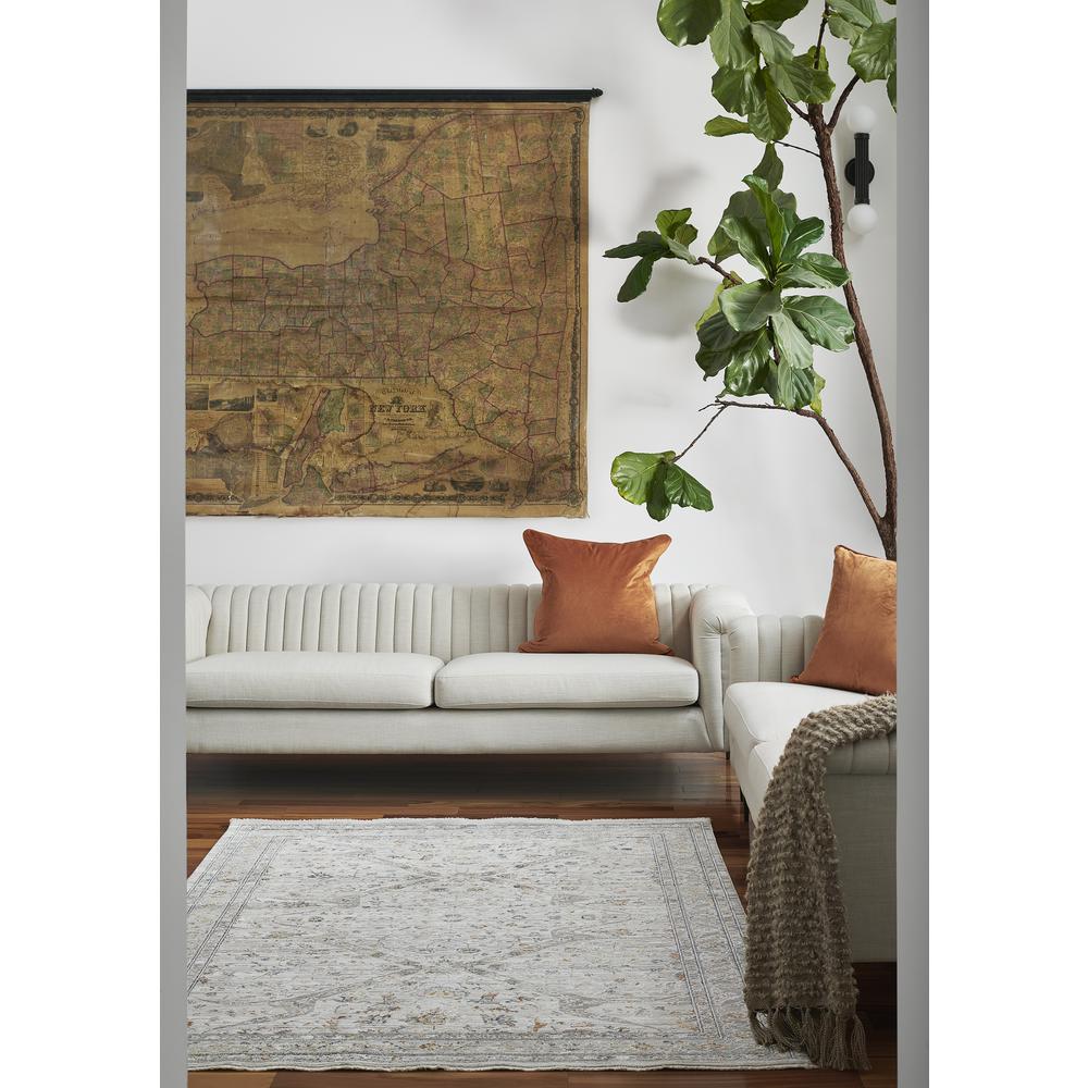 Traditional Rectangle Area Rug, Cream, 3'11" X 5'5". Picture 9