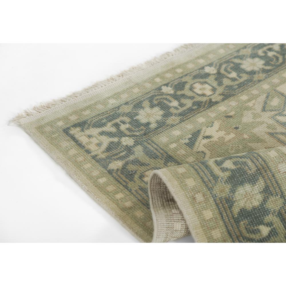 Traditional Rectangle Area Rug, Green, 5'6" X 8'6". Picture 8