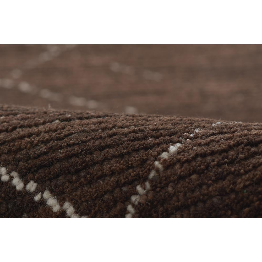 Contemporary Rectangle Area Rug, Brown, 5' X 8'. Picture 4